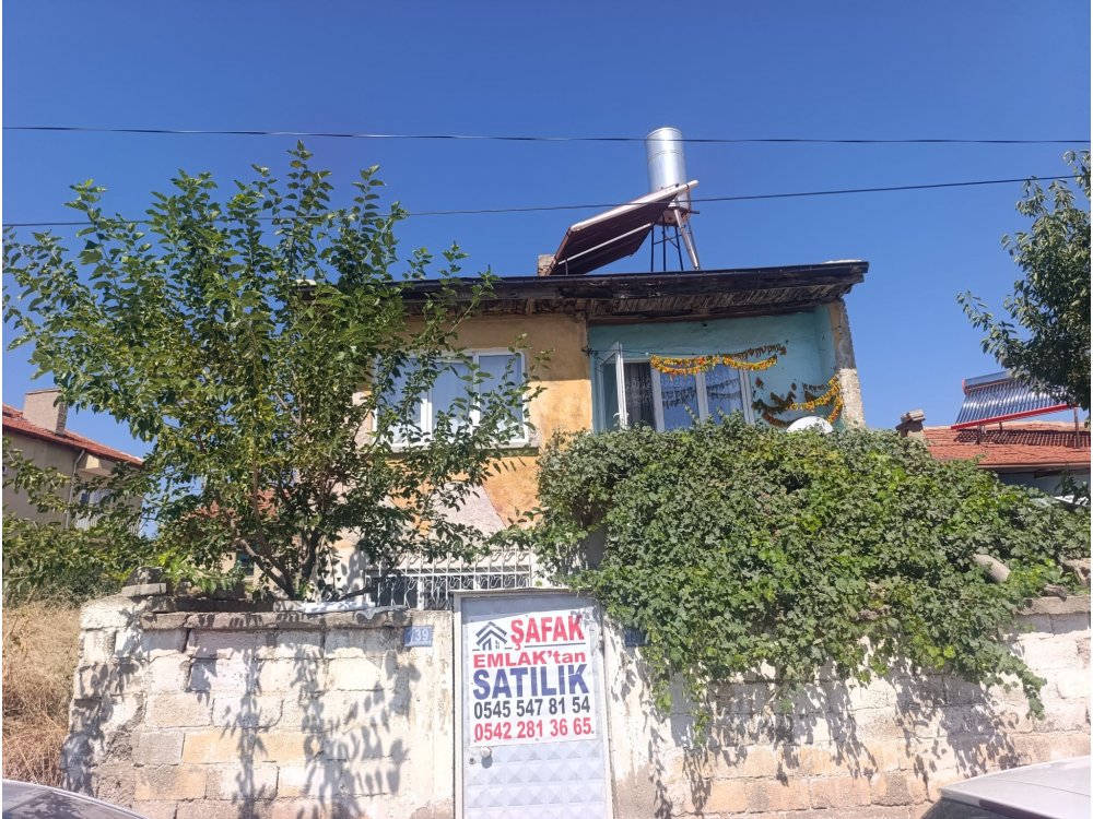 Şafak emlaktan yeni mahallede satılık müstakil Bahçeli ev