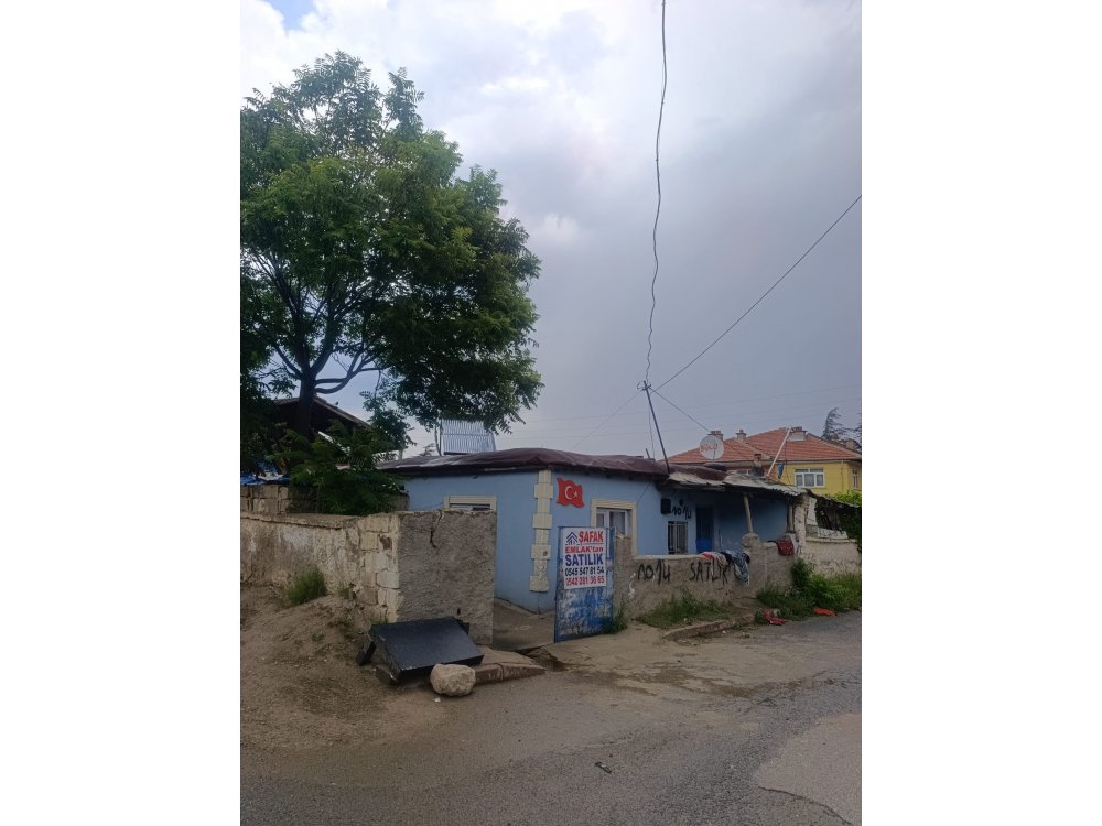 Yeni mahallede satılık müstakil ev