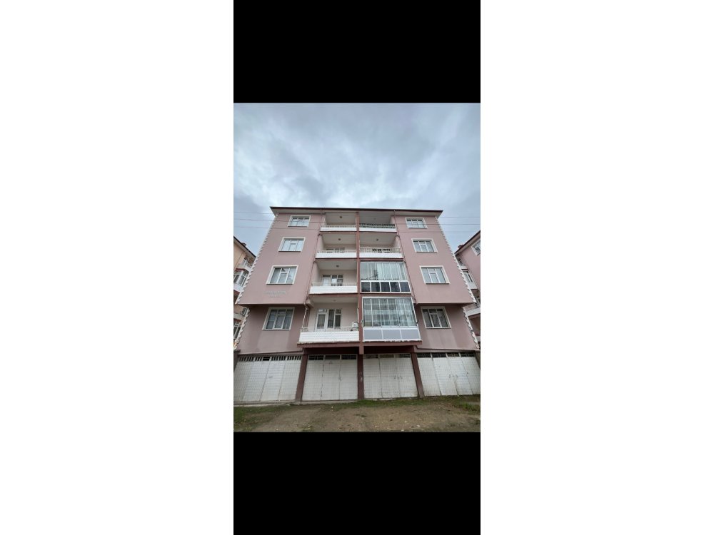 Yarenler mahallesinde 3+1 dogalgazlı masrafsız daire satılıktır