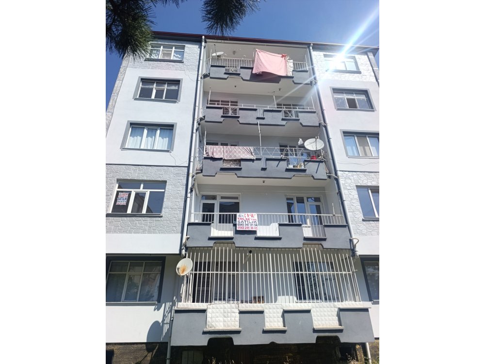 Akşehir Şafak emlaktan istasyon mahallesinde masrafsız daire satılıktır 