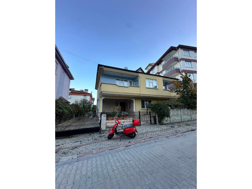 Şafak emlaktan hıdırlık caddesinde 5+1 dublex kaçırılmayacak müstakil ev satılıktır 